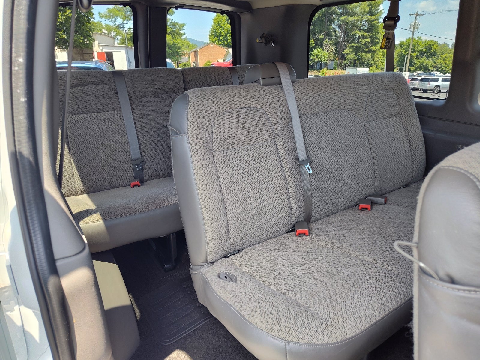 2017 Chevrolet Express Passenger 2500 LT