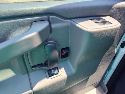 2017 Chevrolet Express Passenger 2500 LT