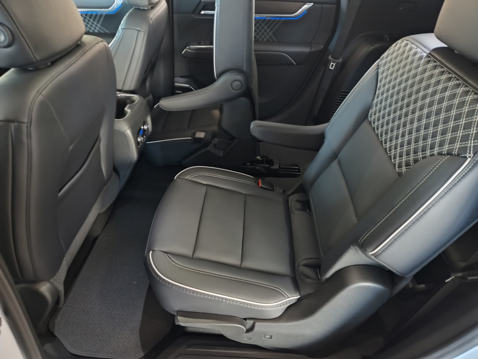 2027 GMC Acadia Denali