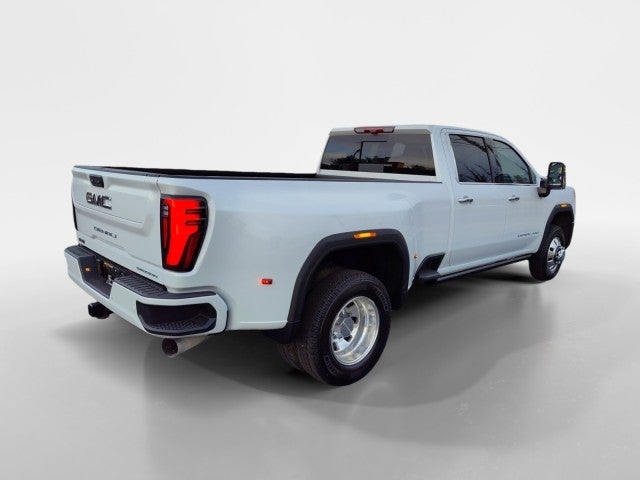 2026 GMC Sierra 3500 HD Denali Ultimate DRW