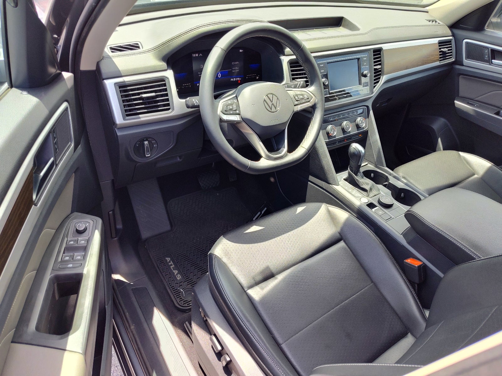 2022 Volkswagen Atlas 2.0T SE