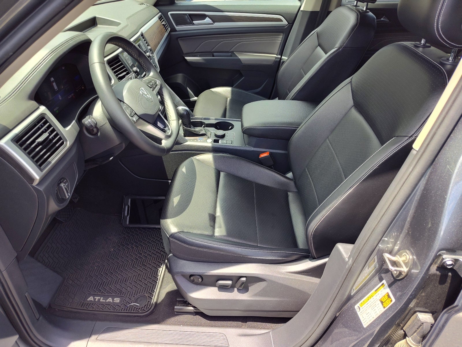 2022 Volkswagen Atlas 2.0T SE