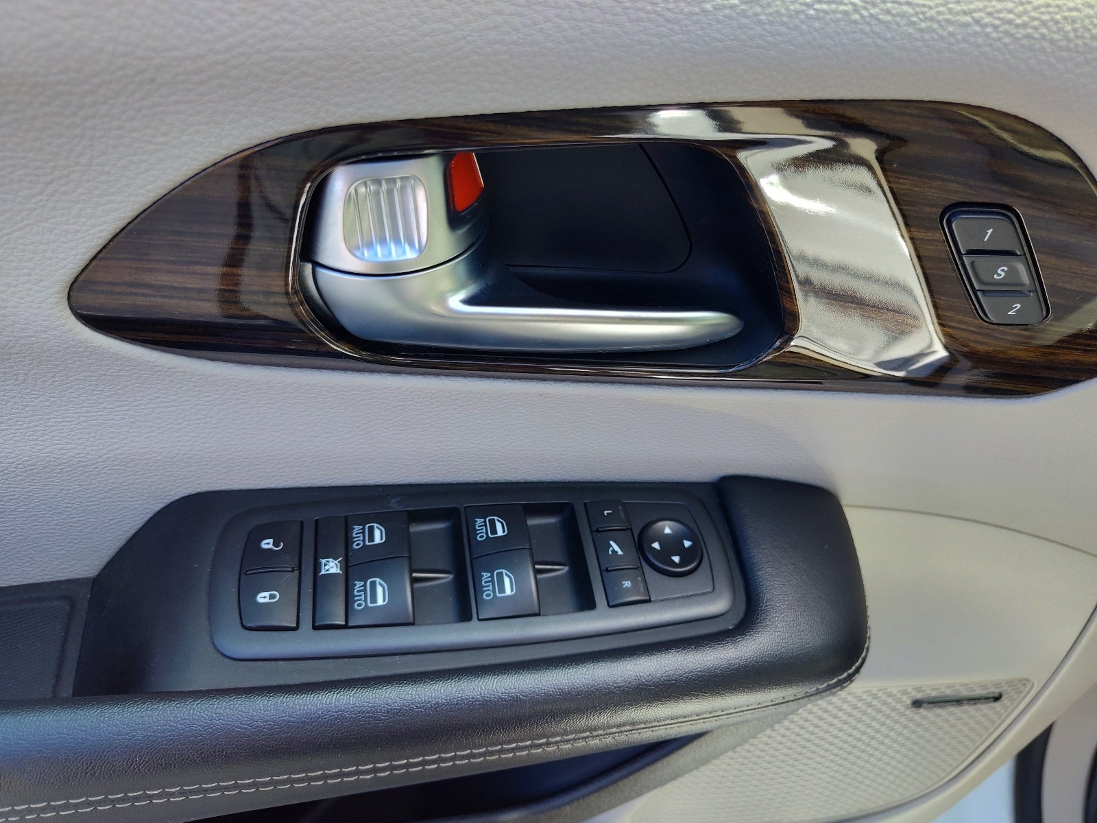 2021 Chrysler Pacifica Hybrid Limited