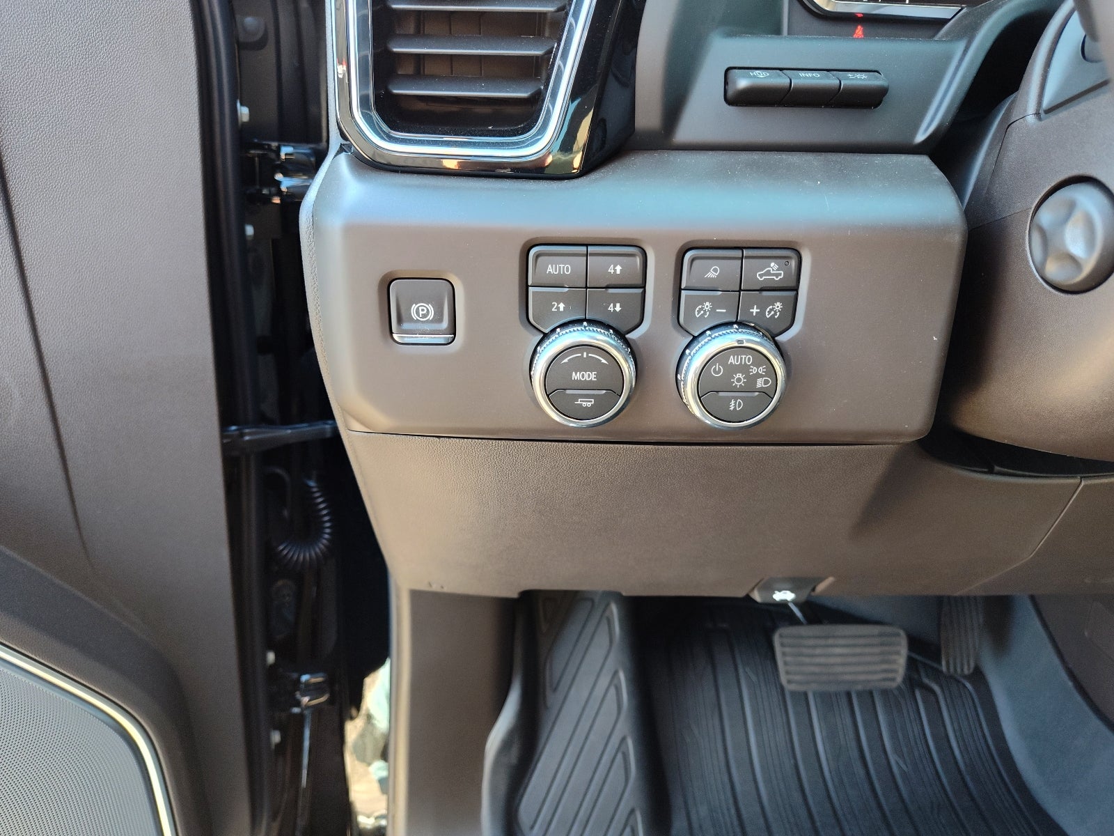 2026 GMC Sierra 1500 Denali - Photo 14