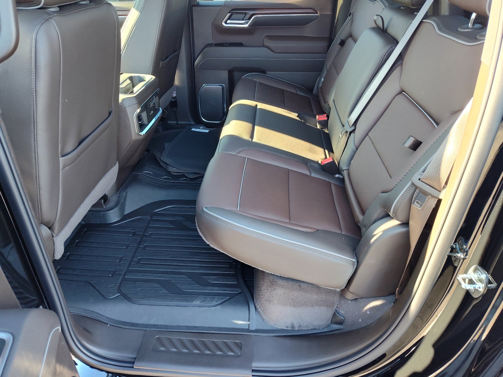 2026 GMC Sierra 1500 Denali - Photo 9