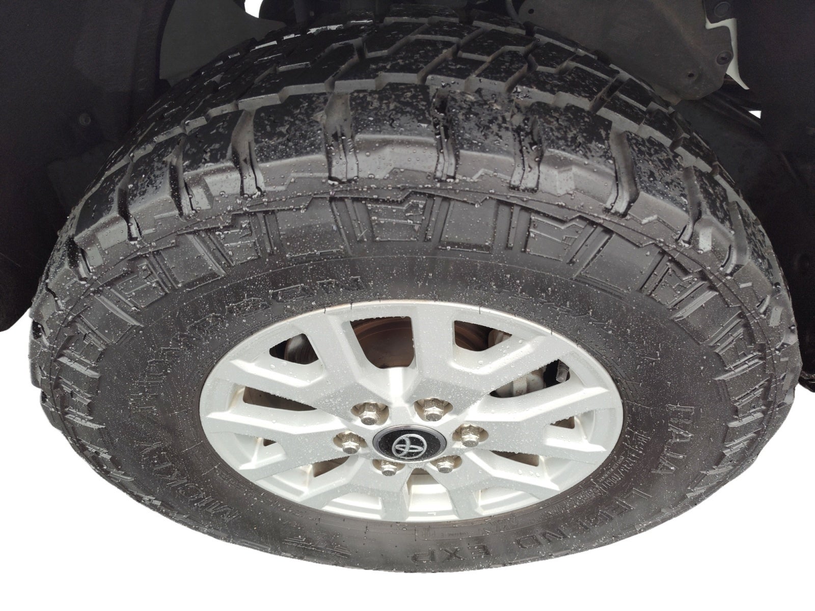 2024 Toyota Tacoma 4WD SR5