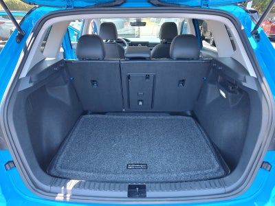 2025 Volkswagen Taos SE Black
