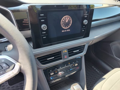 2025 Volkswagen Taos SE Black