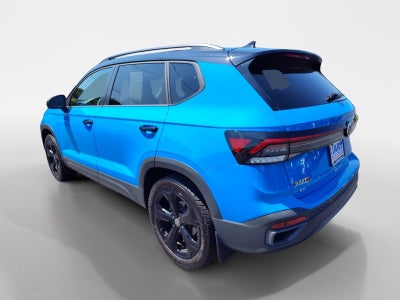 2025 Volkswagen Taos SE Black
