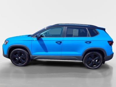2025 Volkswagen Taos SE Black