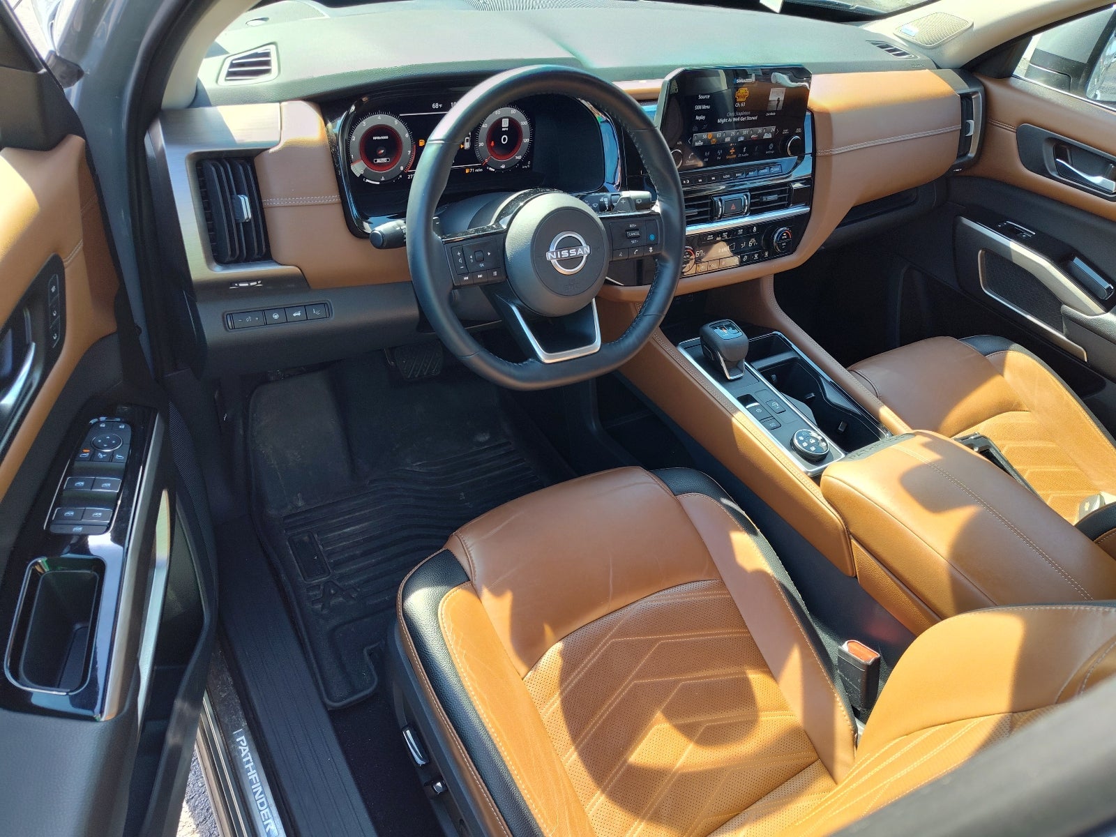 2023 Nissan Pathfinder Platinum