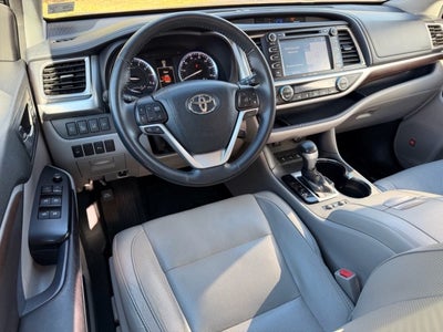 2016 Toyota Highlander Limited