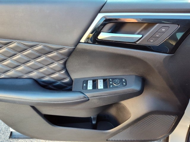 2023 Mitsubishi Outlander SEL