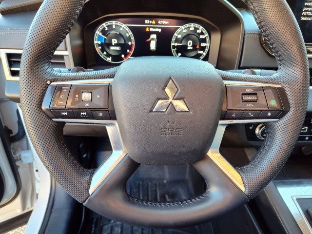 2023 Mitsubishi Outlander SEL