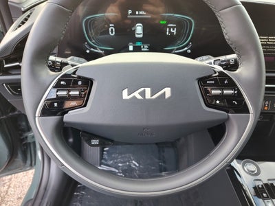 2025 Kia Niro SX