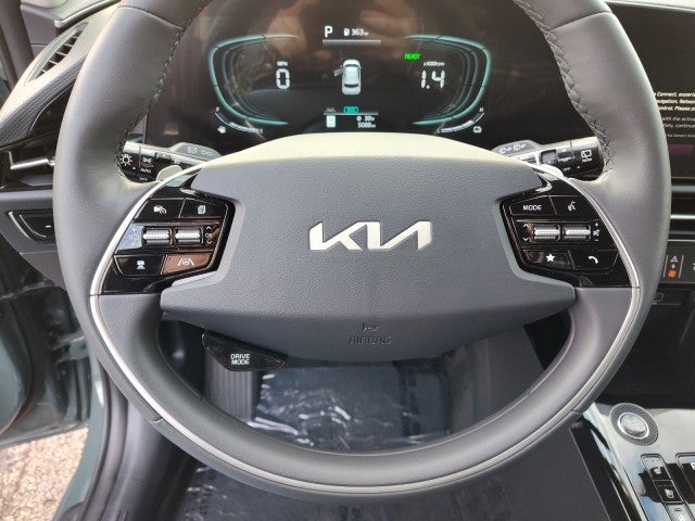 2025 Kia Niro SX
